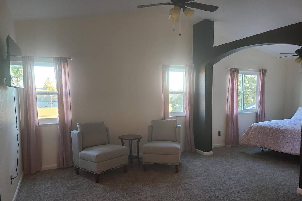 Photo of Bedroom in Modesto