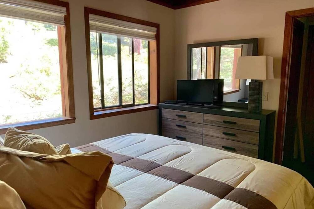 Photo of Bedroom in Chamberlands