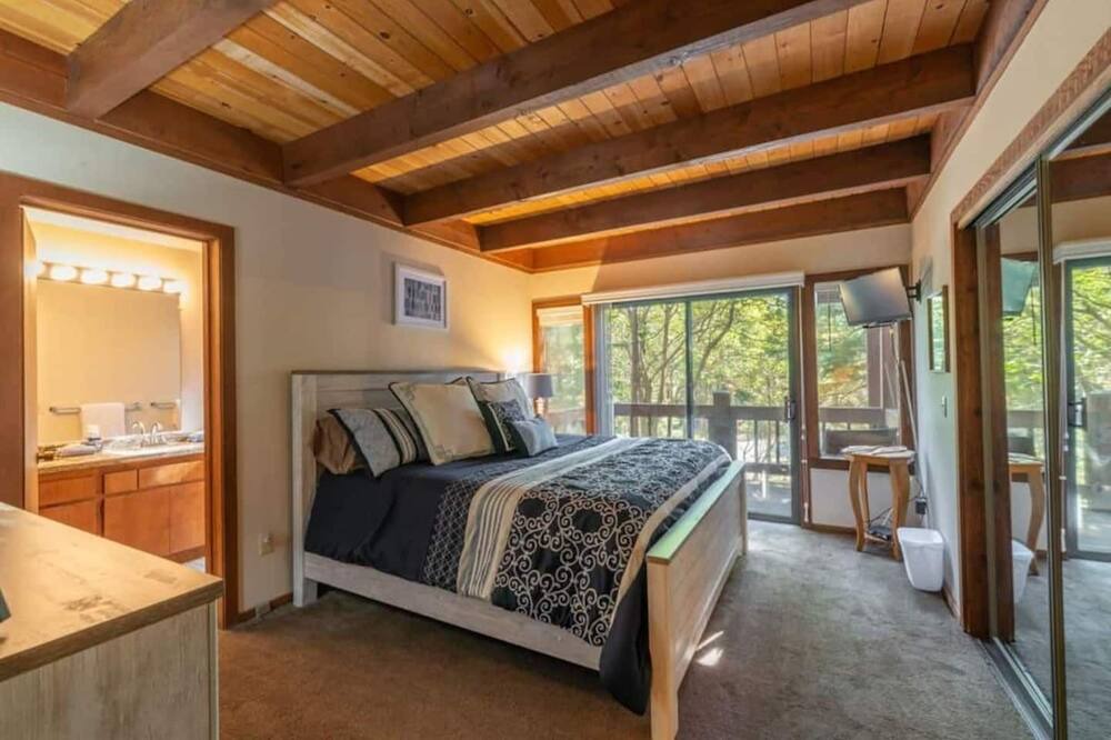 Photo of Bedroom in Chamberlands