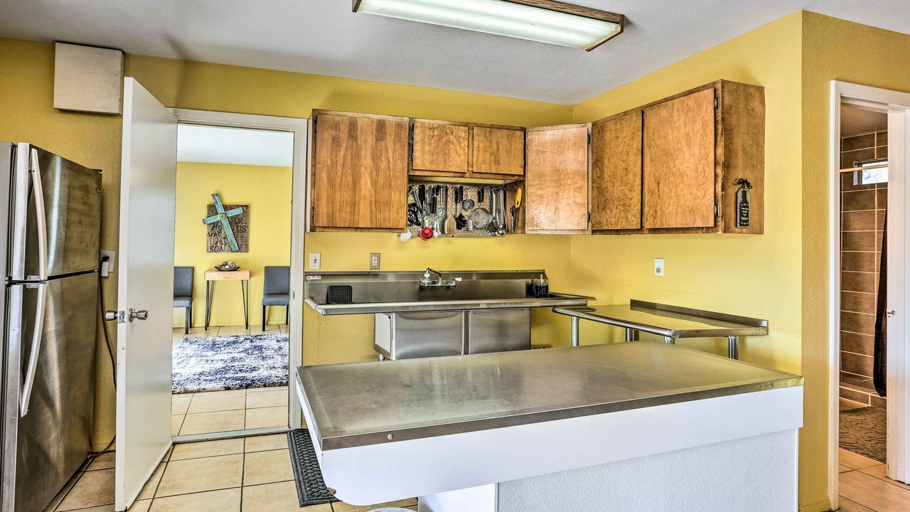 Photo of Kitchen in Yosemite Lakes