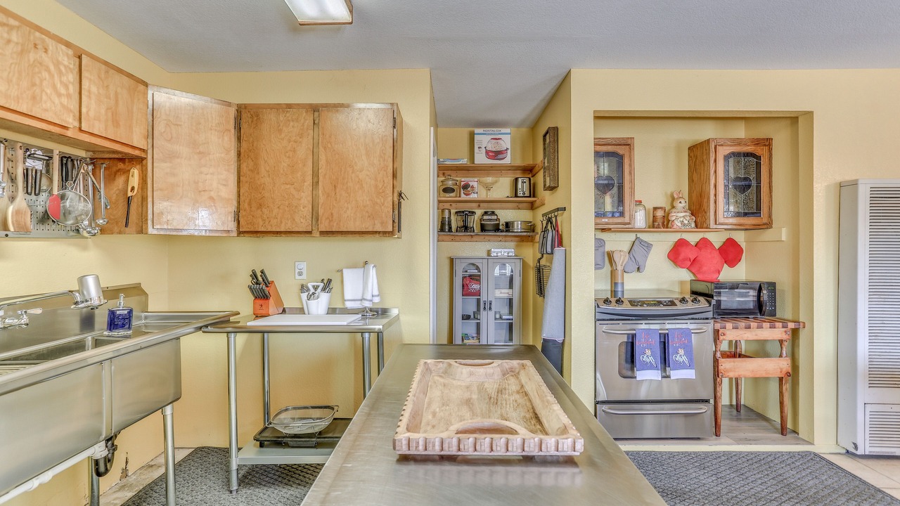 Photo of Kitchen in Yosemite Lakes
