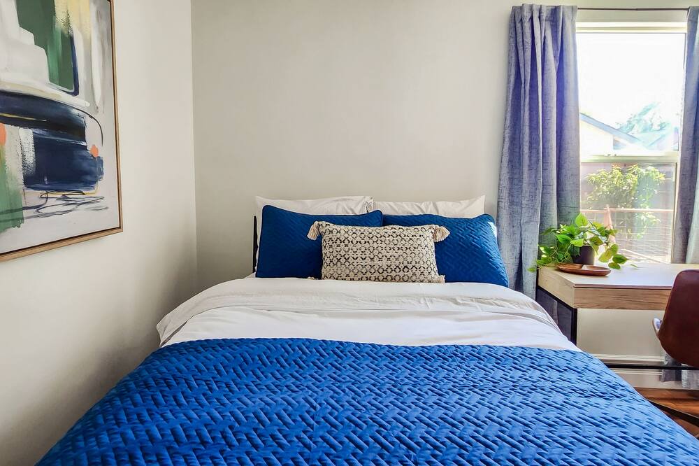 Photo of Bedroom in Winters