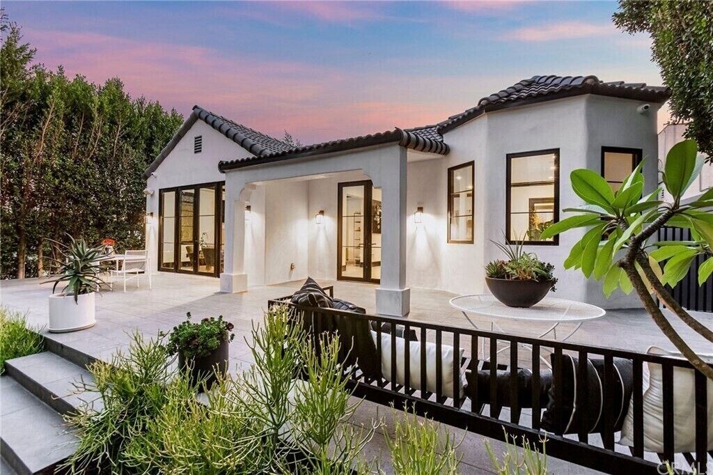 Photo of Outdoor in Melrose