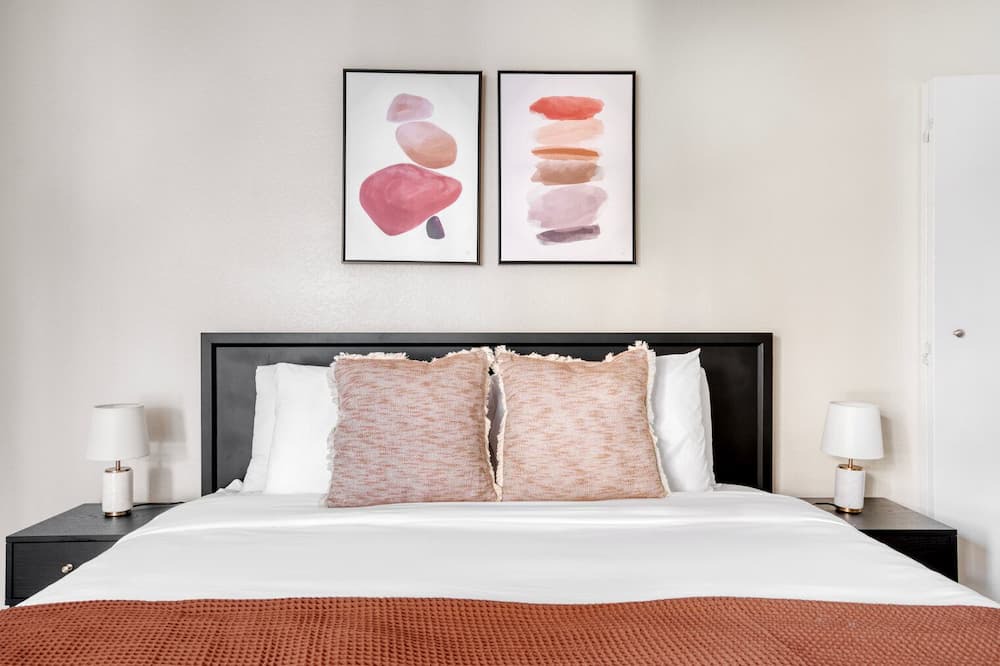 Photo of Bedroom in Central San Mateo