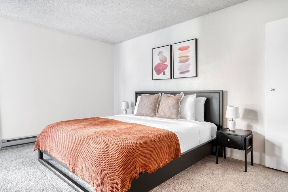Photo of Bedroom in Central San Mateo