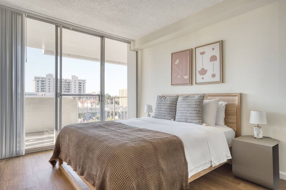 Photo of Bedroom in Central San Mateo