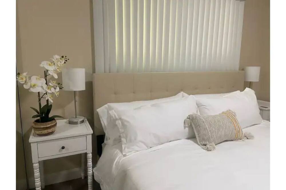 Photo of Bedroom in Castro Valley