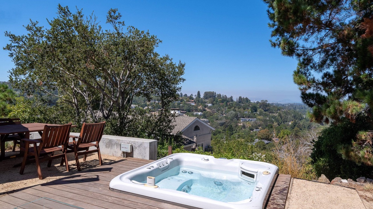 Photo of Outdoor in Baywood - Aragon