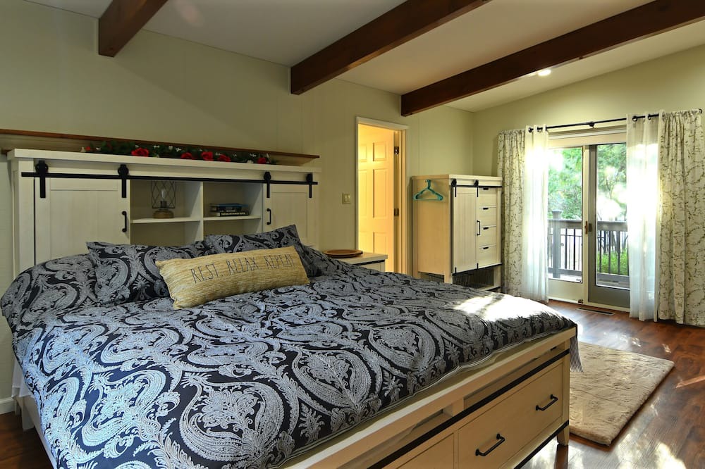 Photo of Bedroom in Coarsegold