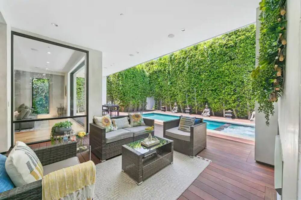 Photo of Patio Balcony in Melrose