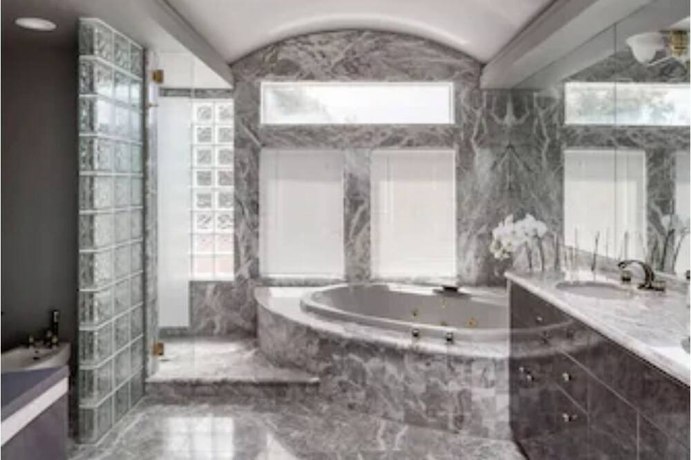 Photo of Bathroom in Marina District