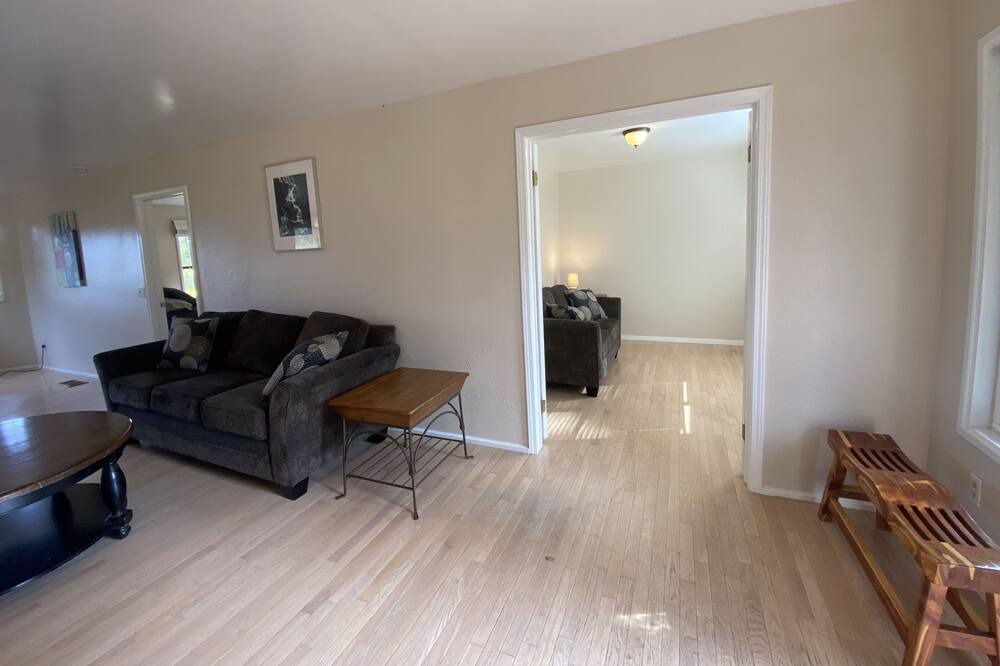 Photo of Livingroom in North Fork