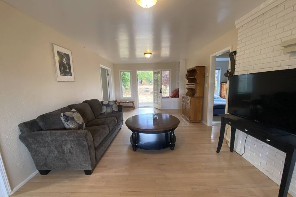 Photo of Livingroom in North Fork