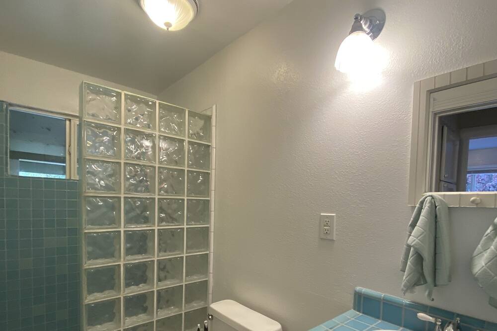Photo of Bathroom in North Fork