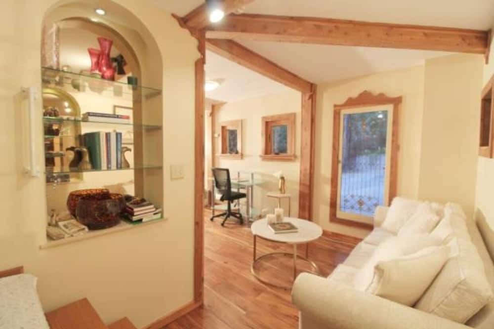 Photo of Livingroom in Mill Valley
