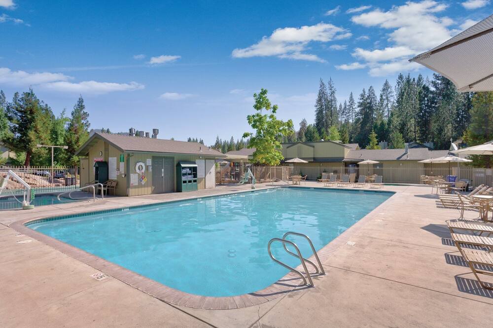 Photo of Outdoor in Bass Lake