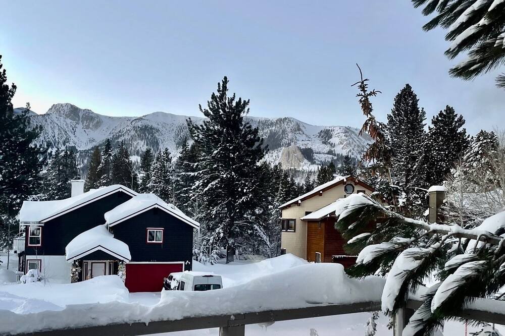 Photo of Outdoor in Mammoth Lakes