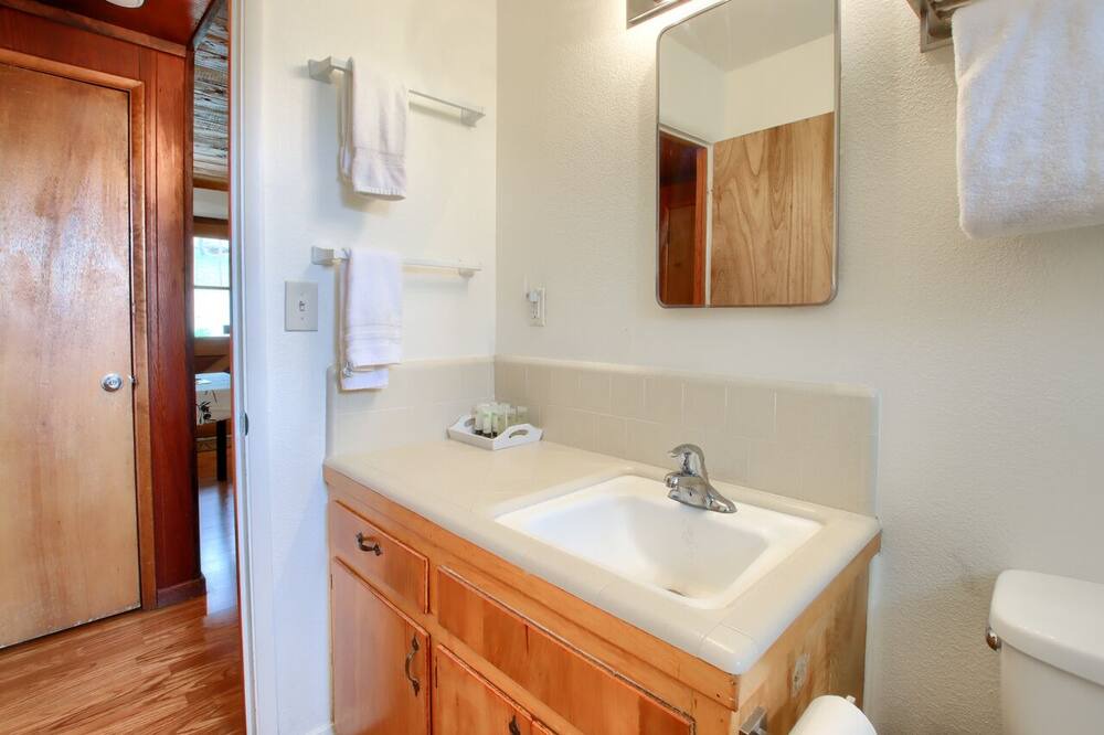 Photo of Bathroom in Oakhurst