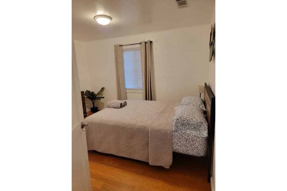Photo of Bedroom in Stevinson