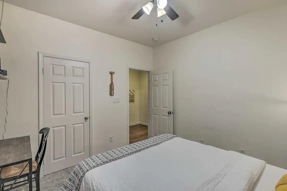 Photo of Bedroom in Greenacres