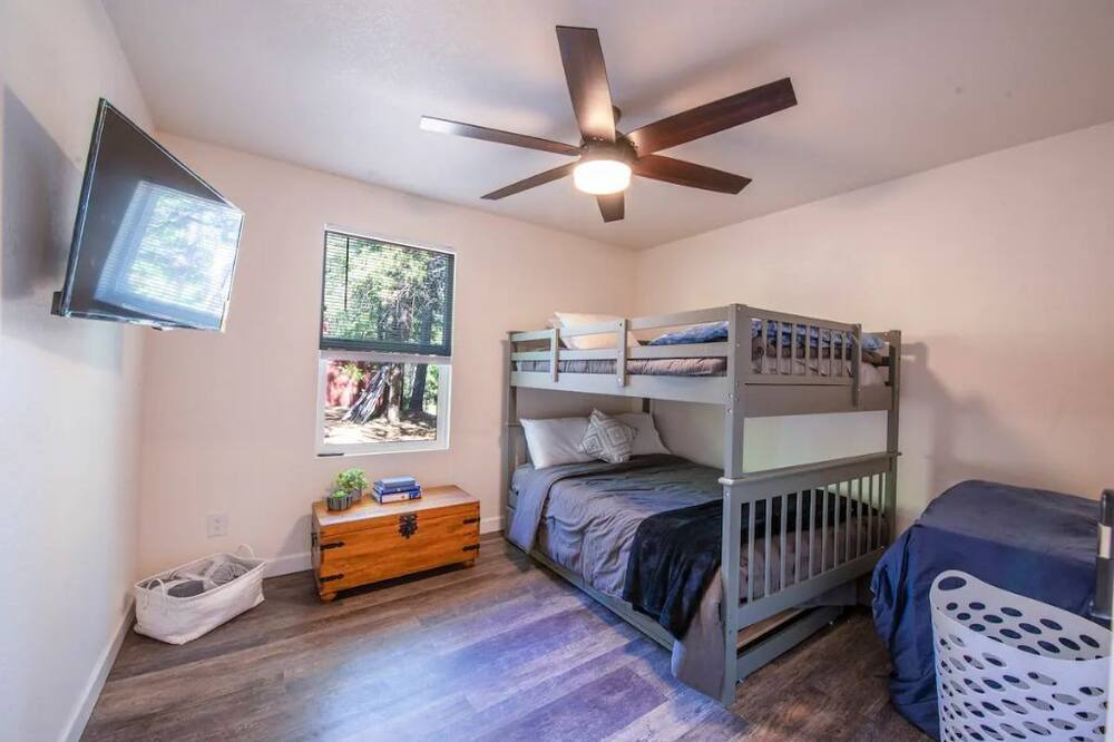 Photo of Bedroom in Sierra Village