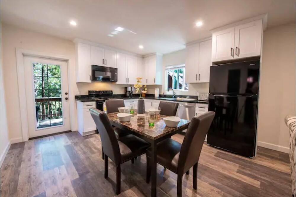 Photo of Kitchen in Sierra Village