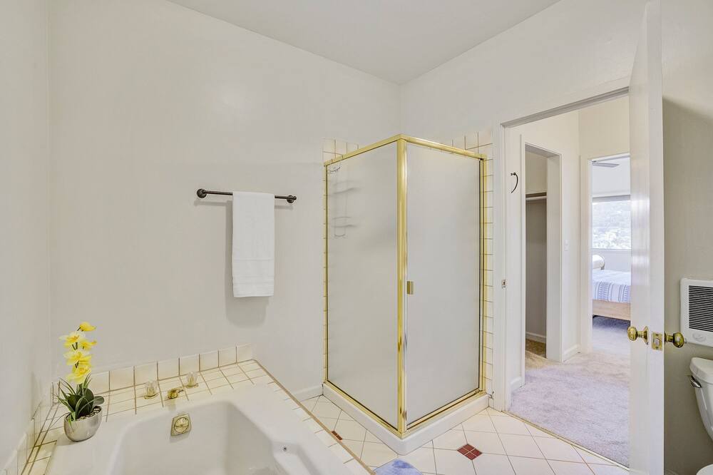 Photo of Bathroom in San Rafael
