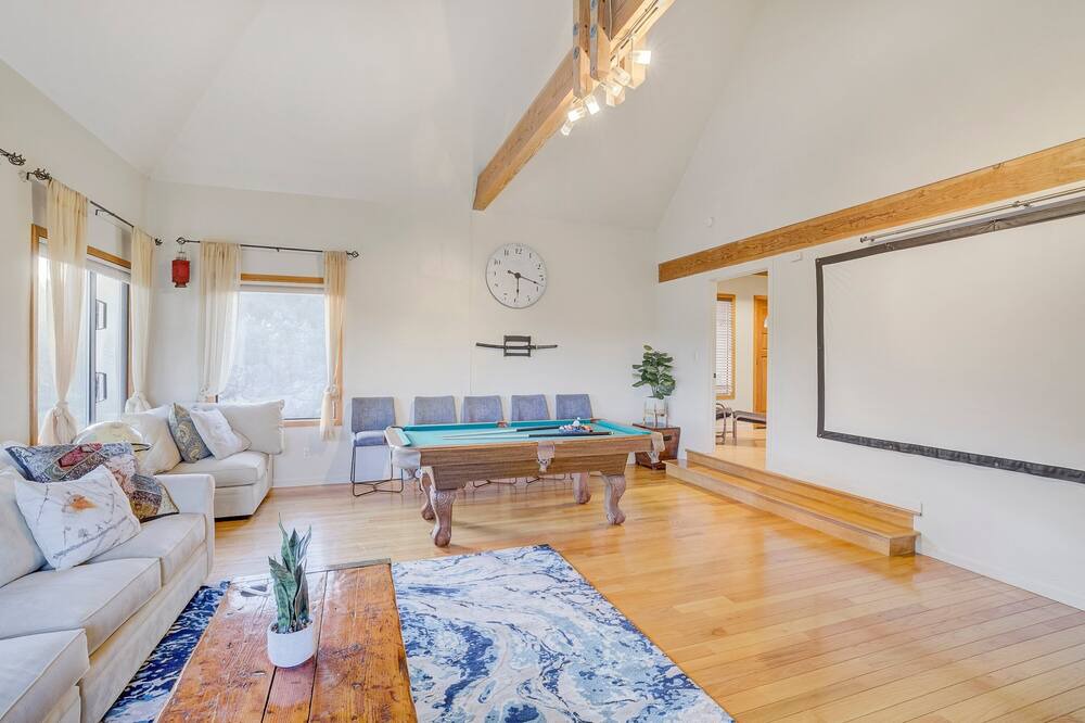 Photo of Livingroom in San Rafael