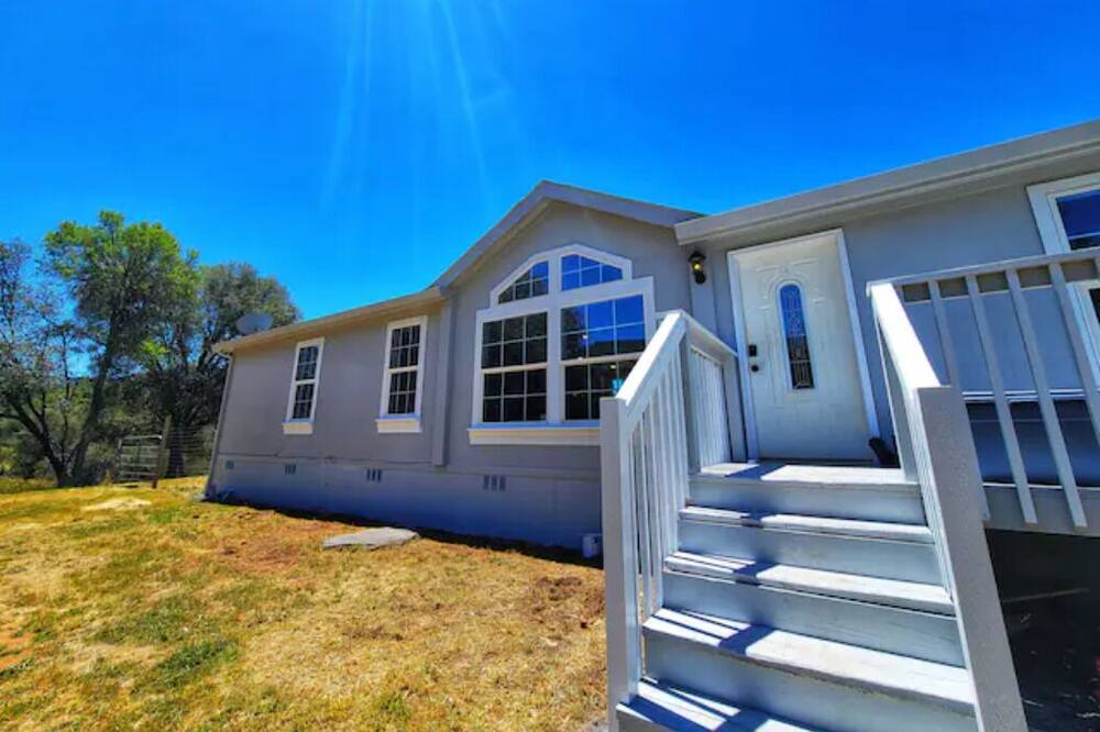Photo of Outdoor in Coulterville