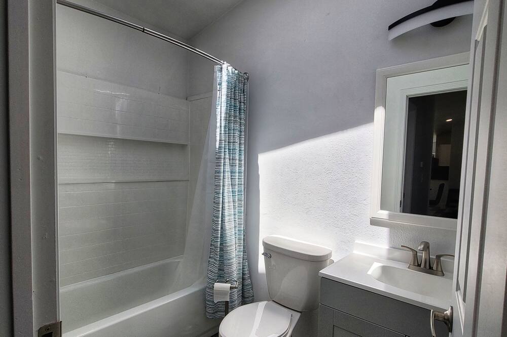 Photo of Bathroom in Coulterville