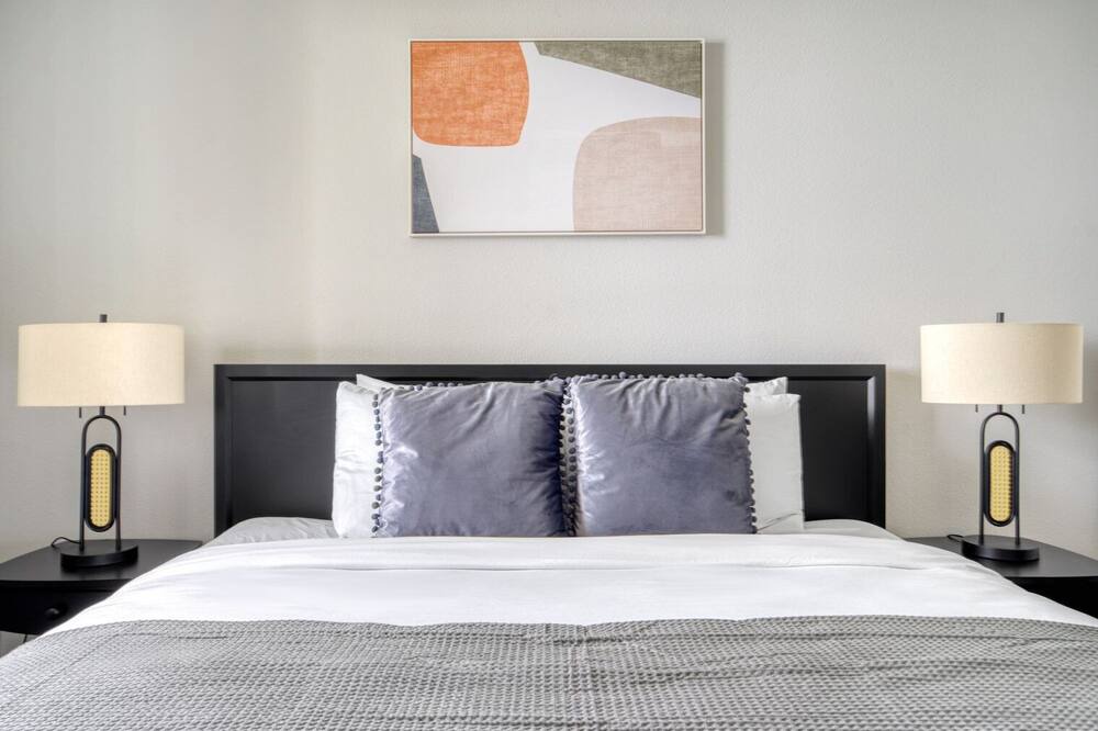 Photo of Bedroom in Walnut Creek