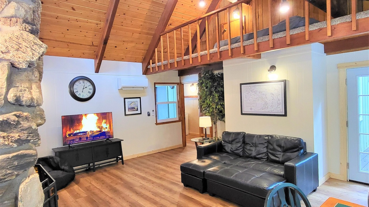 Photo of Livingroom in Camp Nelson