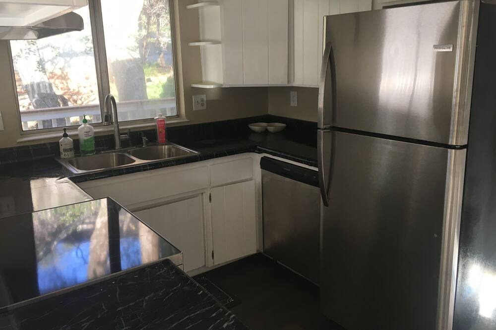 Photo of Kitchen in Grass Valley