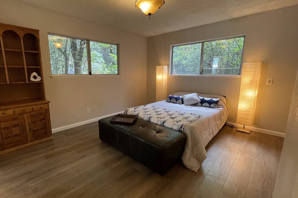 Photo of Bedroom in Grass Valley
