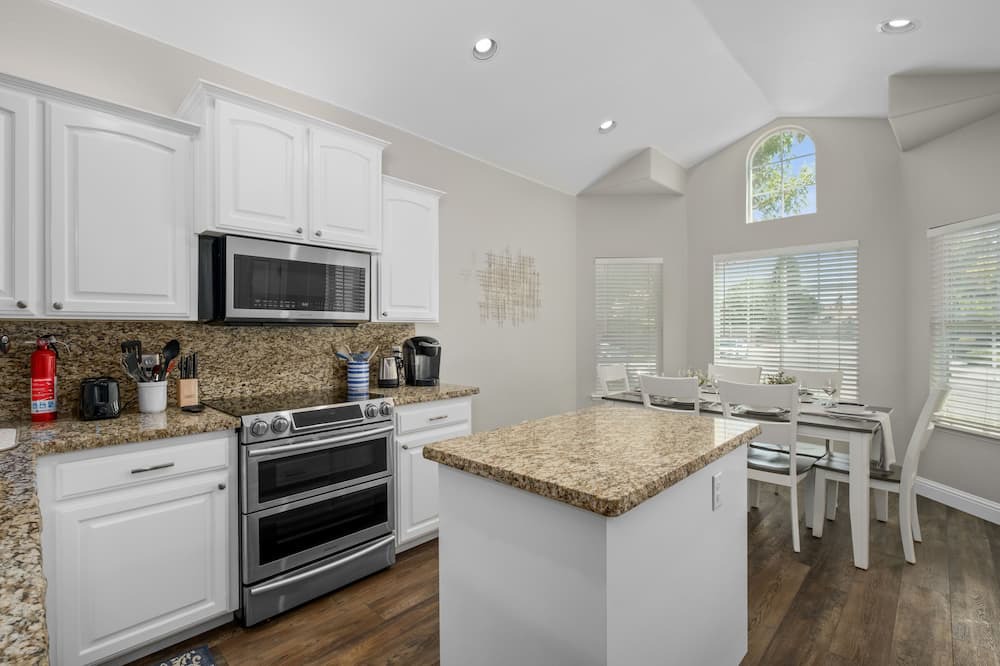 Photo of Kitchen in Raisin