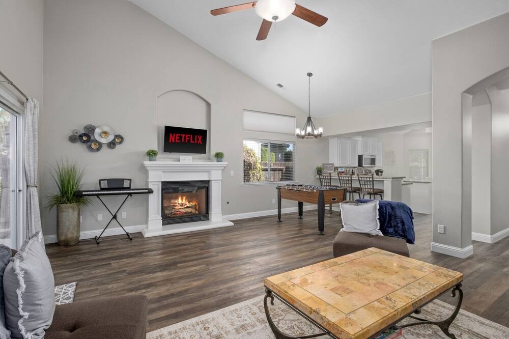 Photo of Livingroom in Raisin