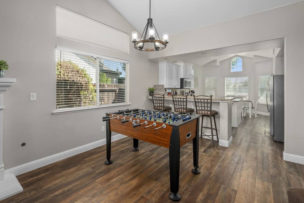 Photo of Bedroom in Raisin