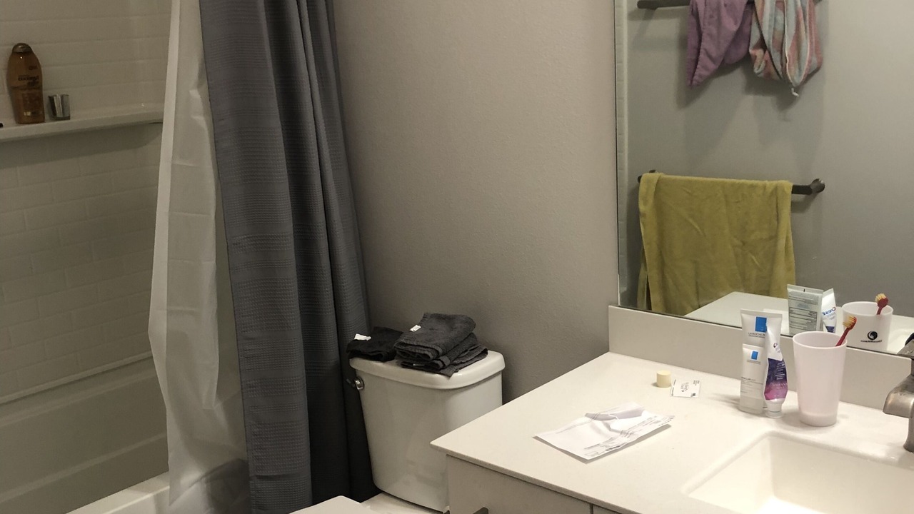 Photo of Bathroom in Lemoore