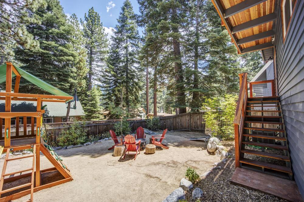 Photo of Outdoor in Pioneer Trail