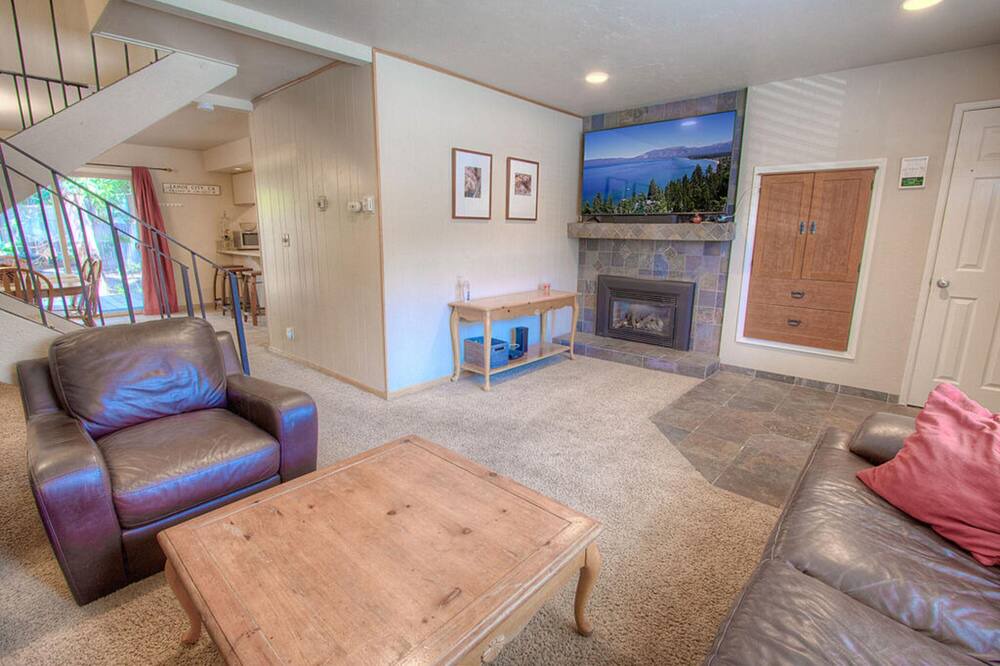 Photo of Livingroom in Dollar Point