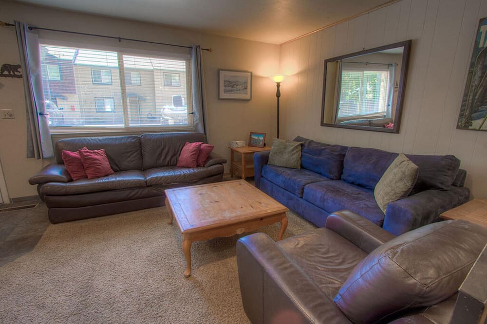 Photo of Livingroom in Dollar Point