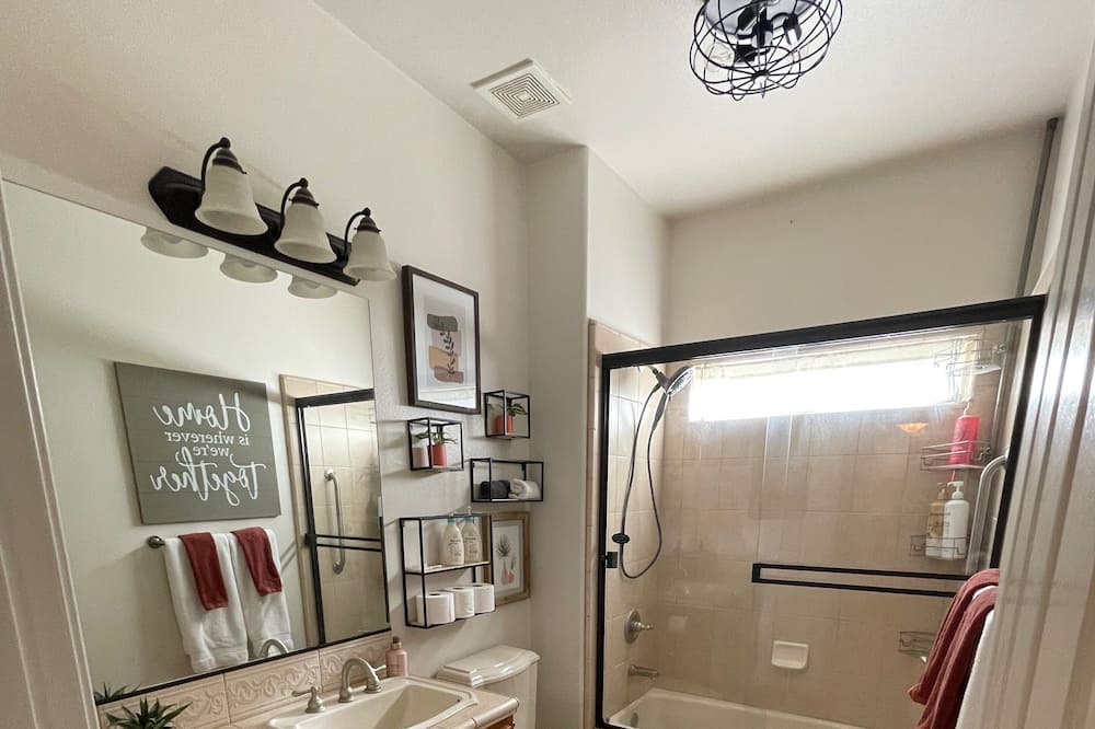 Photo of Bathroom in Springville