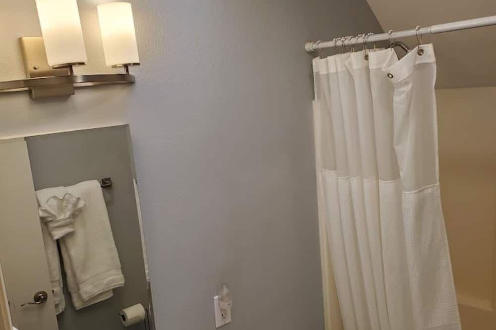 Photo of Bathroom in Park Hill