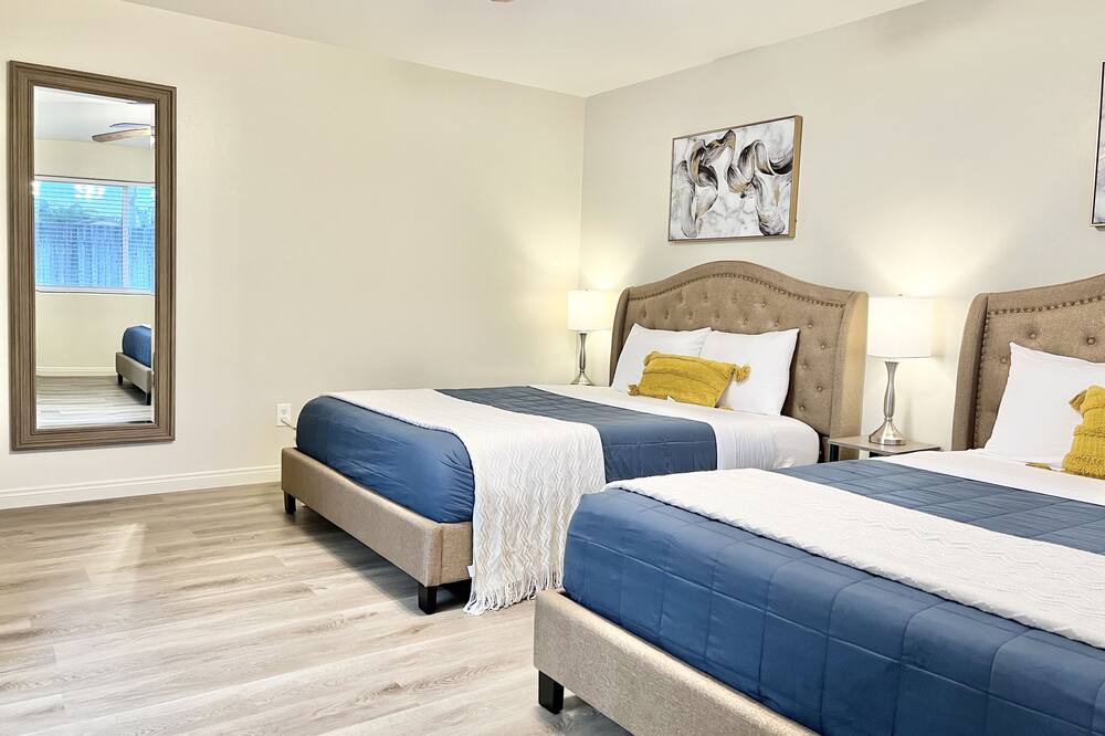 Photo of Bedroom in Rosedale