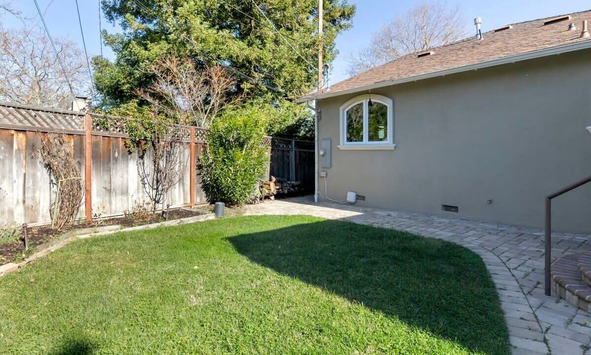Photo of Outdoor in Farm Hills