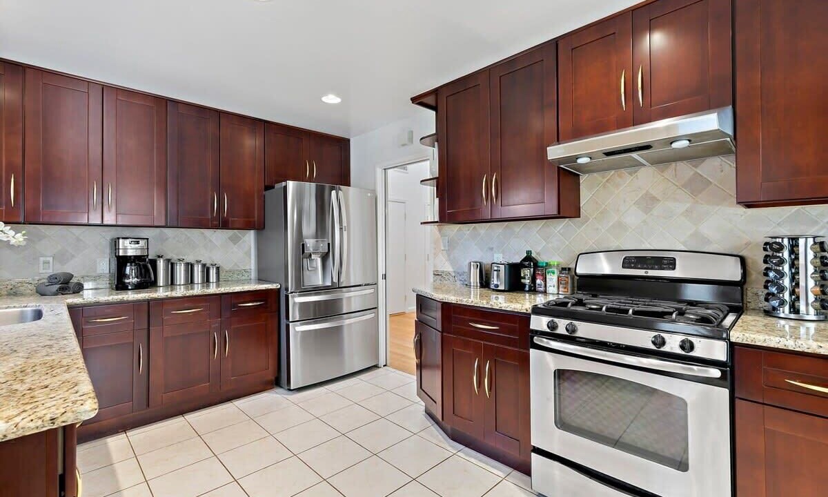 Photo of Kitchen in Farm Hills