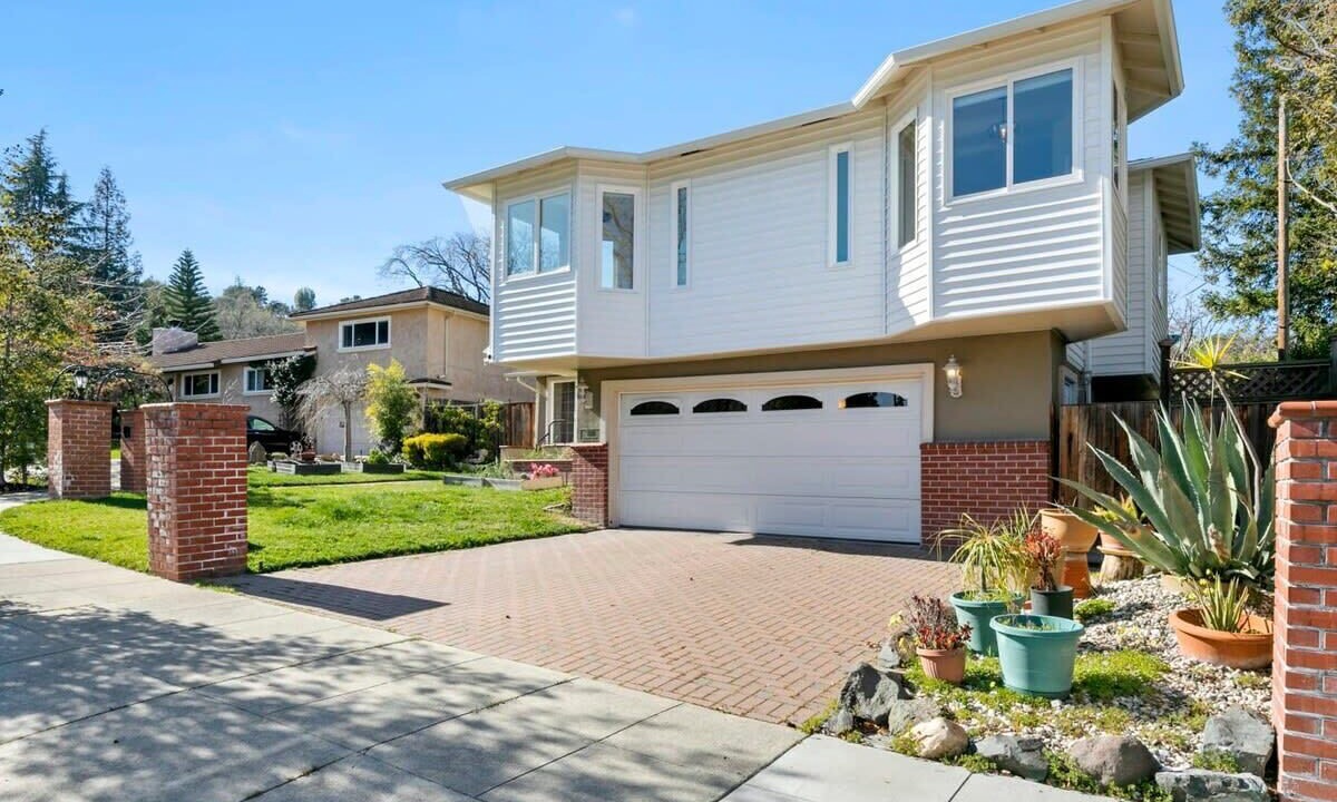 Photo of Outdoor in Farm Hills