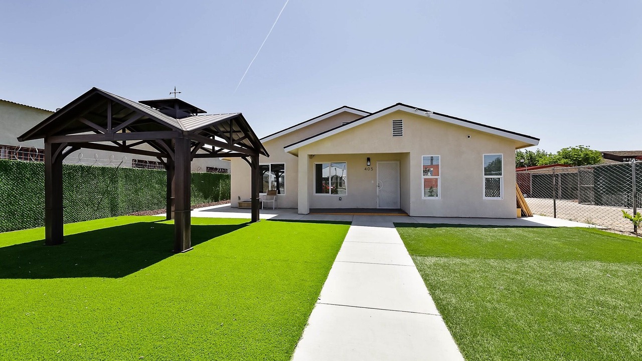 Photo of Outdoor in Bakersfield