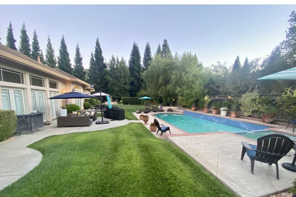 Photo of Outdoor in Gilroy