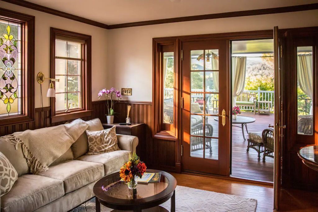 Photo of Livingroom in Fairfax
